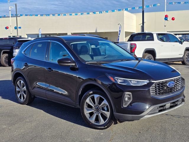 2025 Ford Escape Platinum
