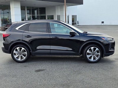 2025 Ford Escape Platinum