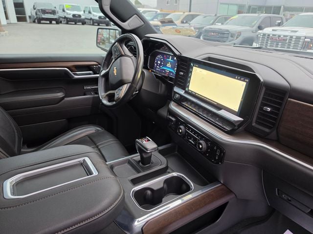 2022 Chevrolet Silverado 1500 High Country