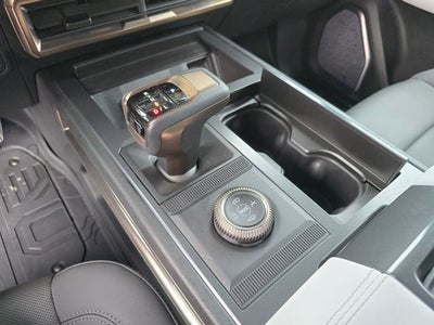 2024 GMC HUMMER EV SUV 2X