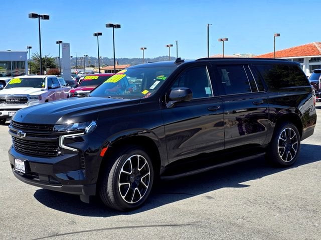 2023 Chevrolet Suburban RST