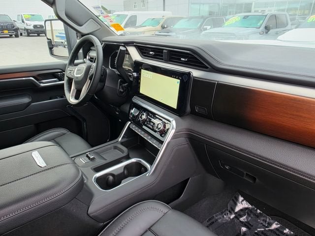 2025 GMC Sierra 2500 HD Denali