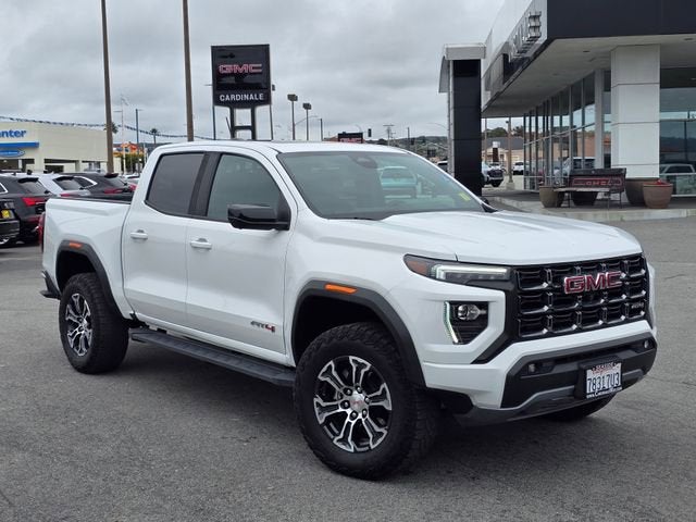 2023 GMC Canyon 4WD AT4 Crew Cab Short Box's photo