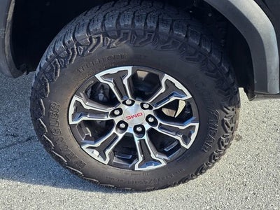 2024 GMC Canyon AT4