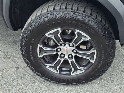 2024 GMC Canyon AT4