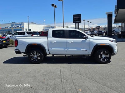 2023 GMC Canyon 4WD AT4