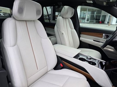 2026 Cadillac VISTIQ Luxury