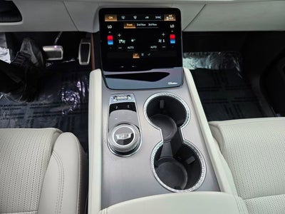 2026 Cadillac VISTIQ Luxury