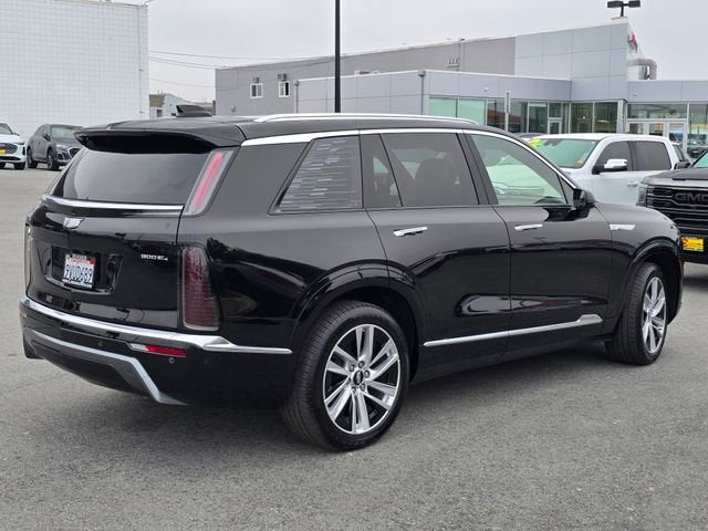 2026 Cadillac VISTIQ Luxury