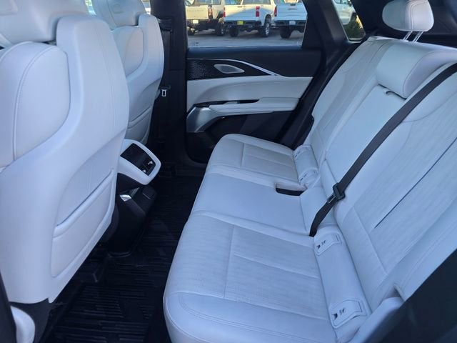 2023 Cadillac LYRIQ Luxury