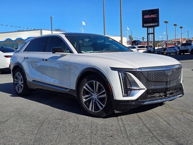 2024 Cadillac LYRIQ Luxury 1