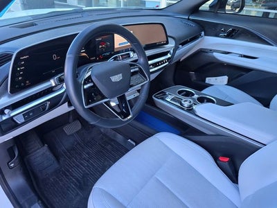 2024 Cadillac LYRIQ Luxury 1