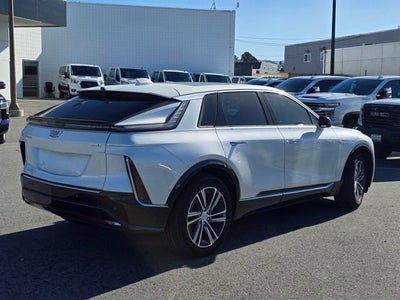 2024 Cadillac LYRIQ Luxury 1