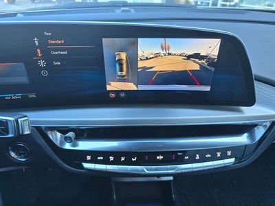 2024 Cadillac LYRIQ Luxury 1