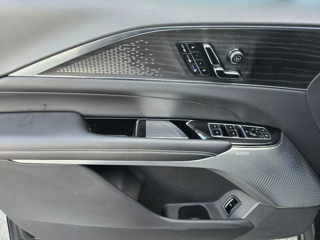 2023 Cadillac LYRIQ Luxury