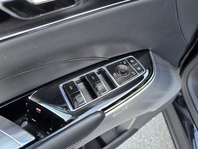 2023 Cadillac LYRIQ Luxury