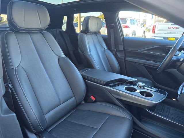 2024 Cadillac LYRIQ Sport 1