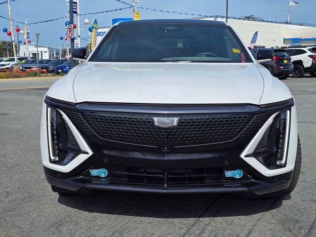 2025 Cadillac LYRIQ Sport 1
