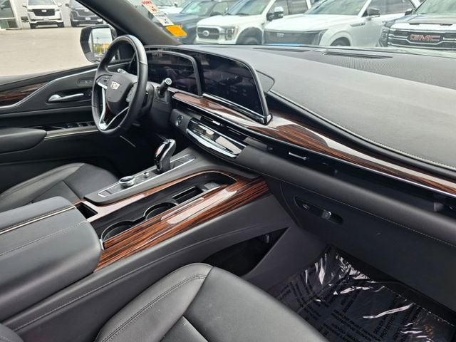 2023 Cadillac Escalade Luxury