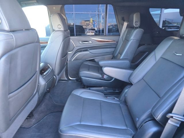 2022 Cadillac Escalade Luxury