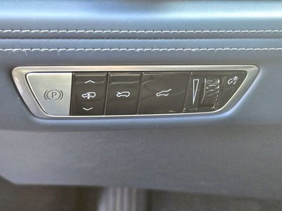 2025 Cadillac ESCALADE IQ Luxury 2