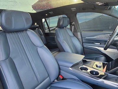 2025 Cadillac ESCALADE IQ Luxury 2