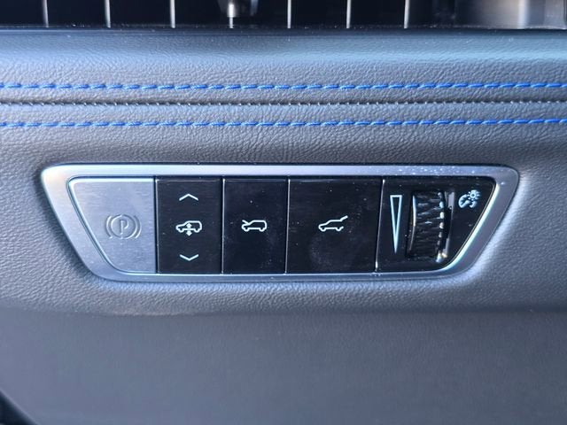 2025 Cadillac ESCALADE IQ Sport 1