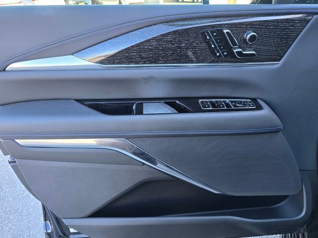 2025 Cadillac ESCALADE IQ Sport 1