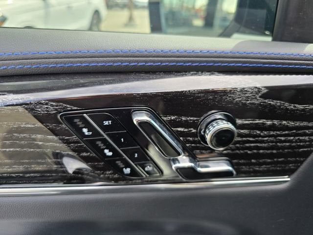 2025 Cadillac ESCALADE IQ Sport 1