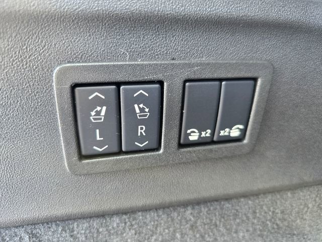 2025 Cadillac ESCALADE IQ Sport 1