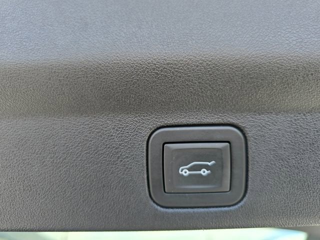 2025 Cadillac ESCALADE IQ Sport 1