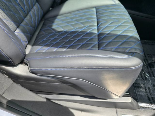 2025 Cadillac ESCALADE IQ Sport 1