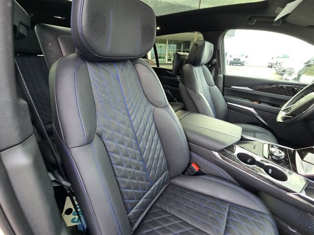 2025 Cadillac ESCALADE IQ Sport 1