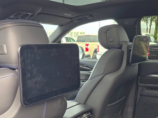 2025 Cadillac ESCALADE IQ Sport 1