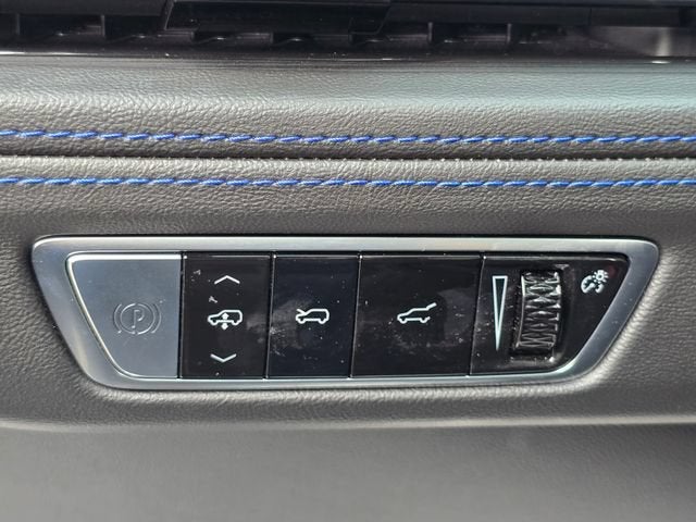 2025 Cadillac ESCALADE IQ Sport 1