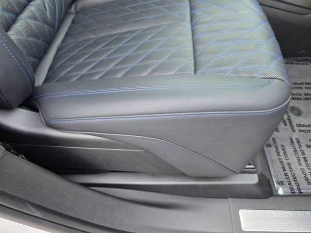 2025 Cadillac ESCALADE IQ Sport 1