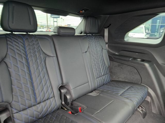 2025 Cadillac ESCALADE IQ Sport 1