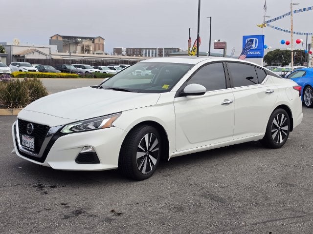 Used 2021 Nissan Altima SV with VIN 1N4BL4DV3MN414384 for sale in Seaside, CA