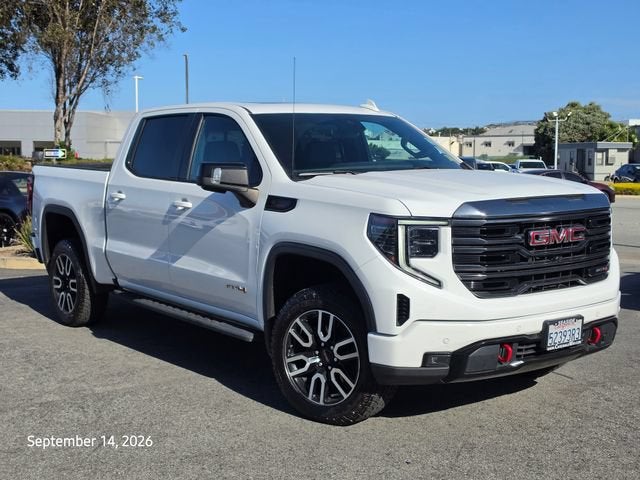 2023 GMC Sierra 1500 AT4