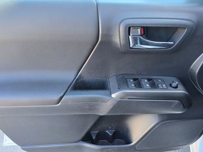 2022 Toyota Tacoma 2WD SR5