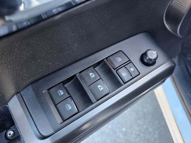 2022 Toyota Tacoma 2WD SR5