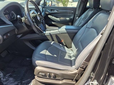 2022 Buick Enclave Essence