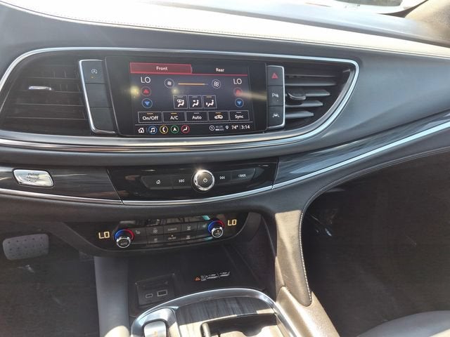 2022 Buick Enclave Essence