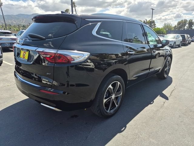 2022 Buick Enclave Essence