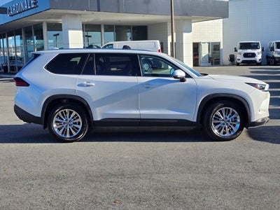 2025 Toyota Grand Highlander XLE