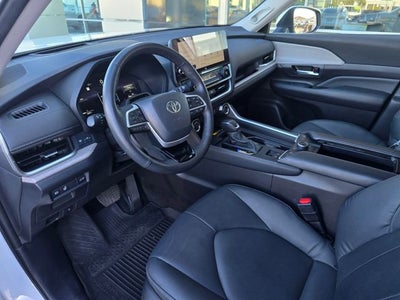 2025 Toyota Grand Highlander XLE