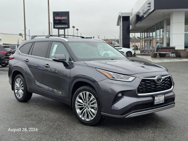 2024 Toyota Highlander LE