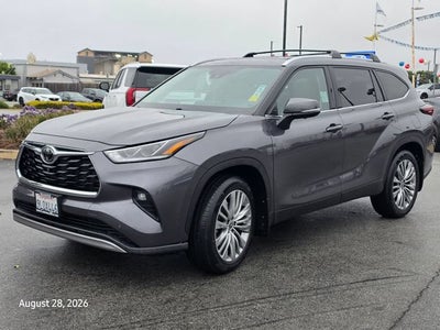 2024 Toyota Highlander LE