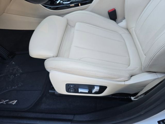 2021 BMW X4 xDrive30i