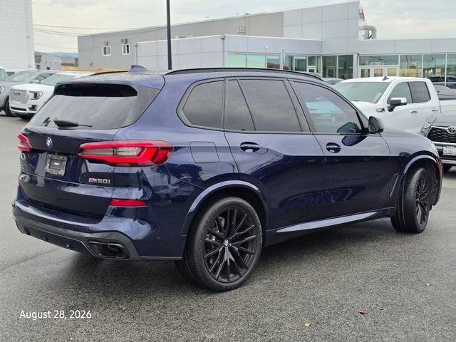 2022 BMW X5 M50i